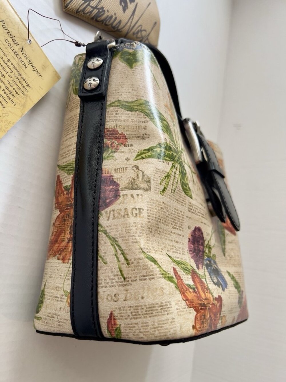 NWT Patricia Nash Irving Bucket Cross Body Parisian Newspaper Floral Bag - Picture 5 of 14